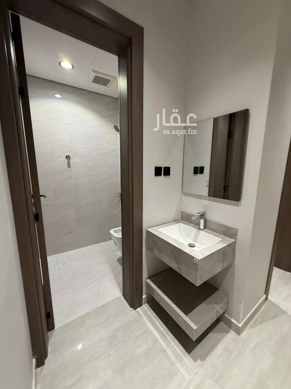 4 bedroom apartment in Dhahrat Namar 5