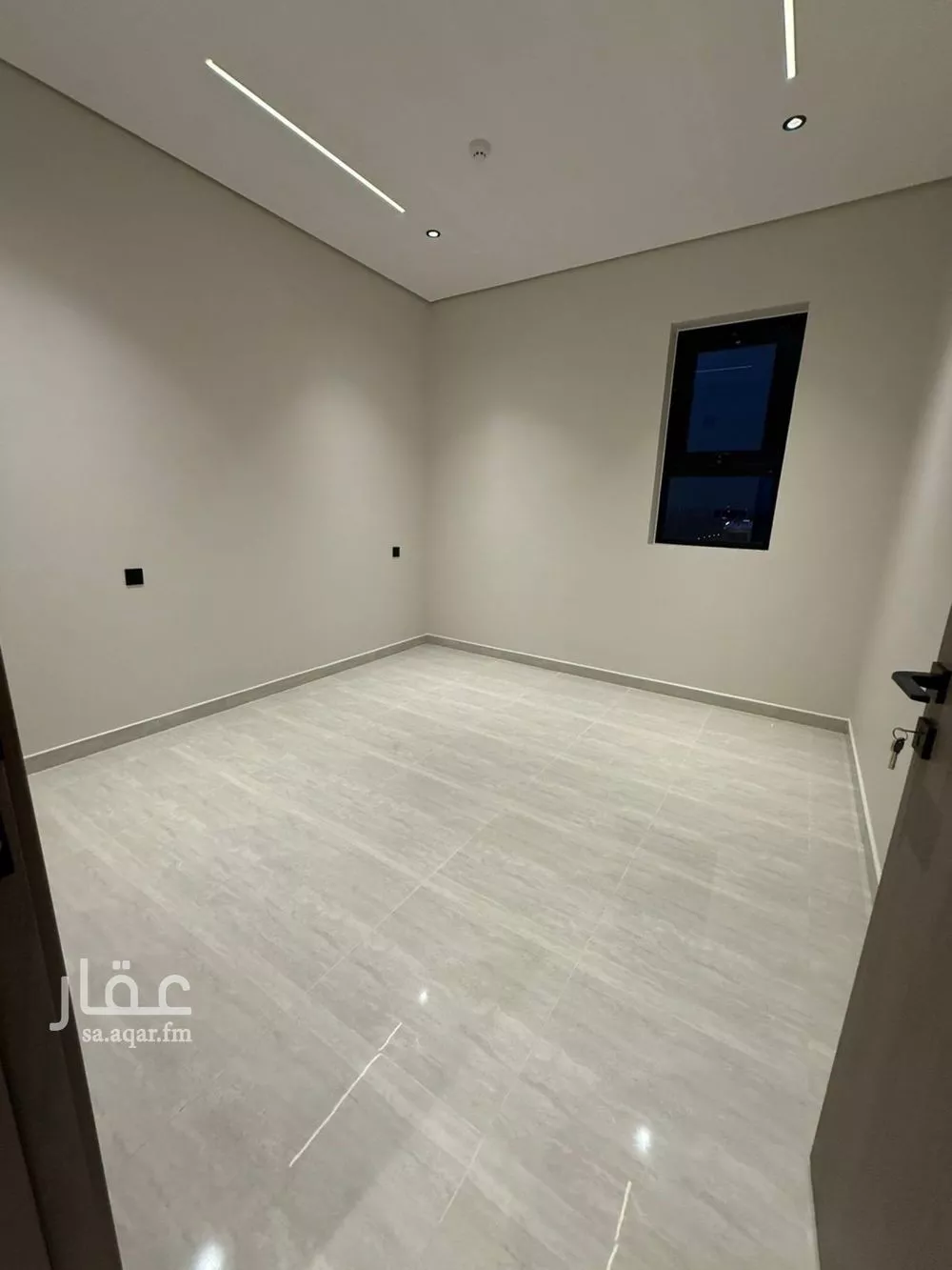 4 bedroom apartment in Dhahrat Namar 9