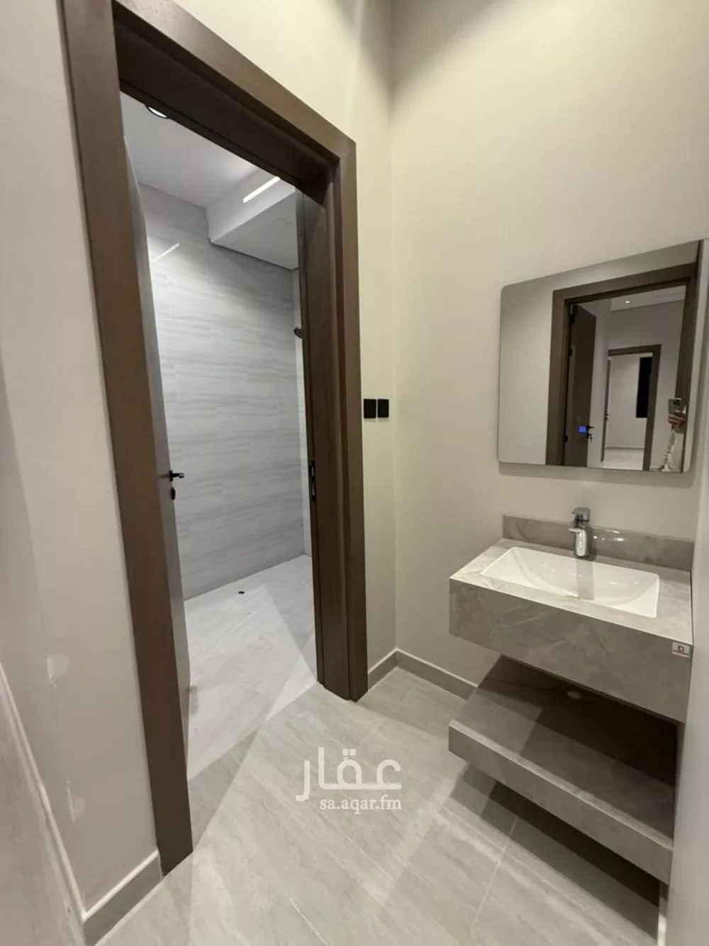 4 bedroom apartment in Dhahrat Namar 9