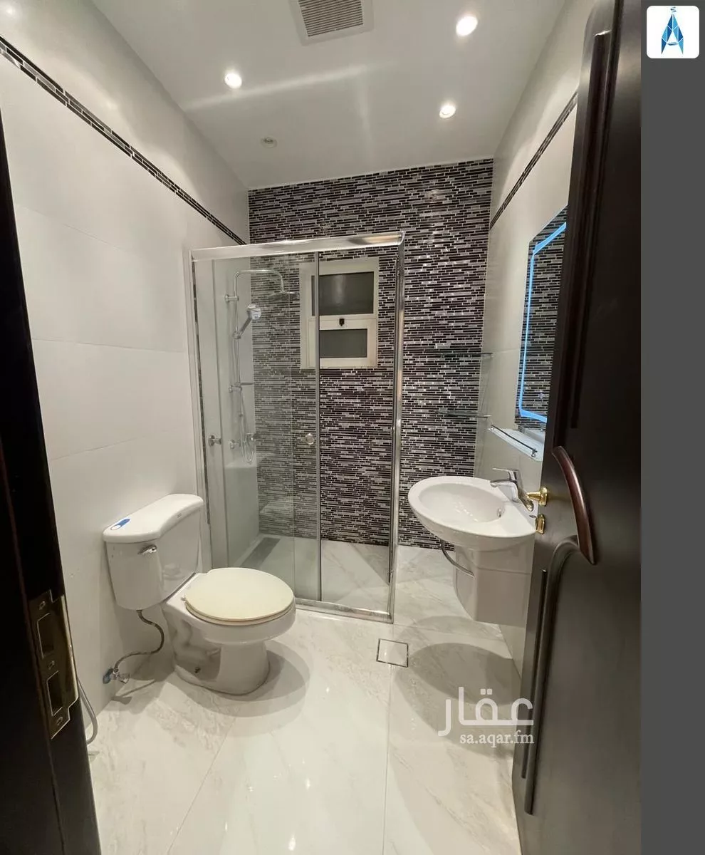 5 bedroom apartment in Al Yasmin 12