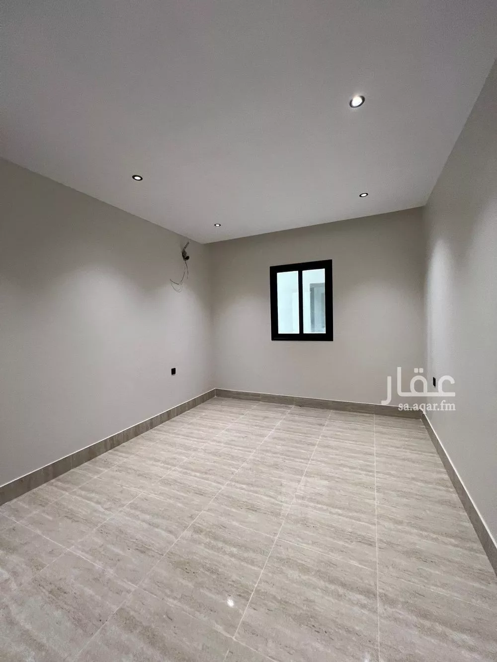 شقة 6 غرف في الندى 8