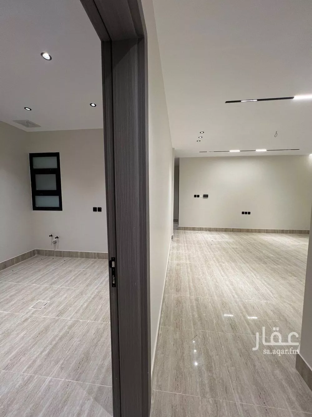 شقة 6 غرف في الندى 9