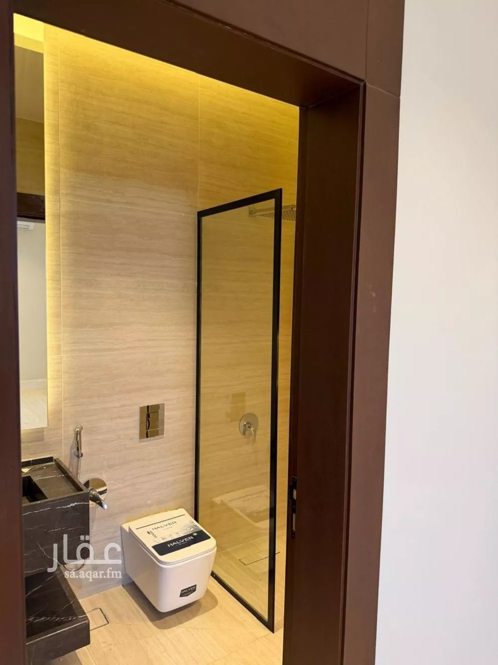 فيلا 4 غرف في العارض 13