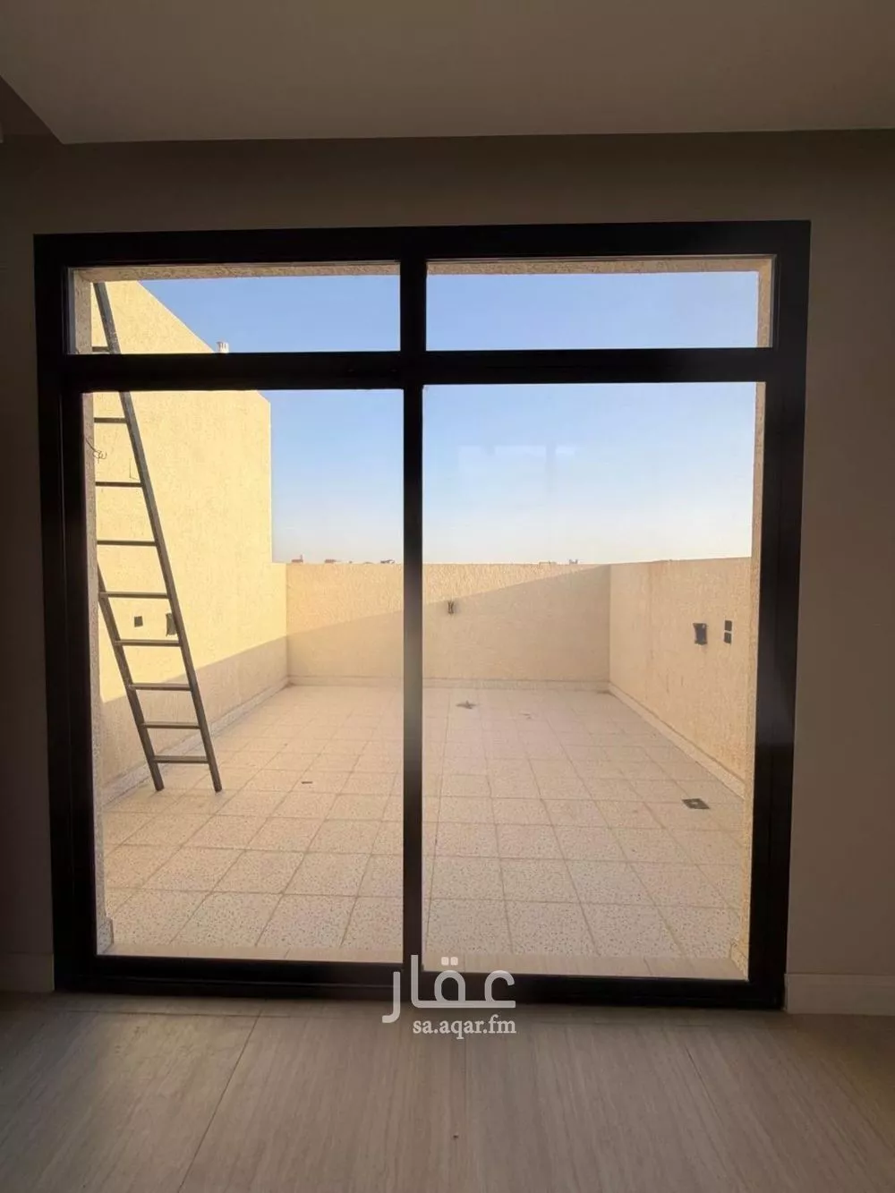 فيلا 4 غرف في العارض 17