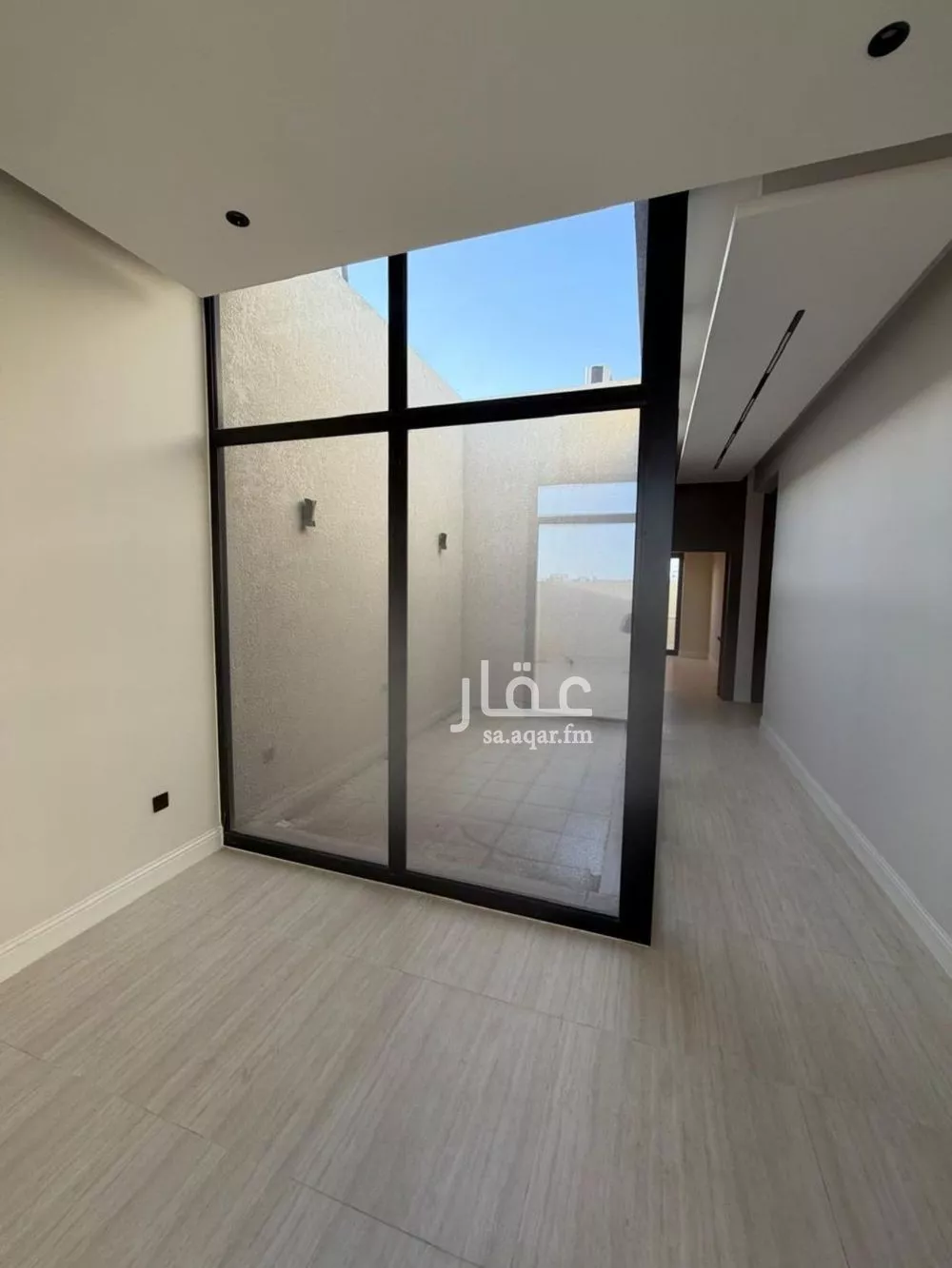 فيلا 4 غرف في العارض 5