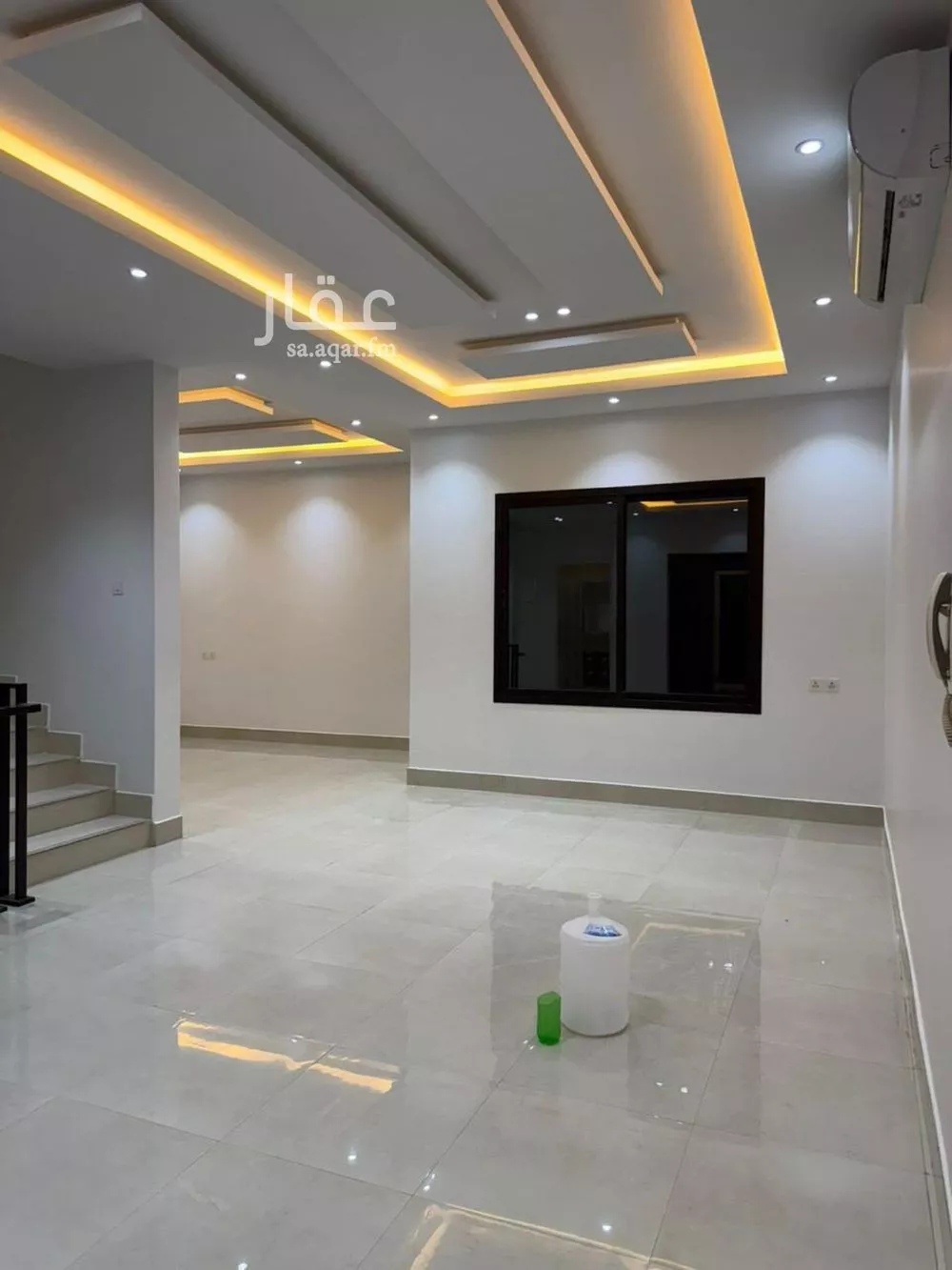 فيلا 4 غرف في العارض 20