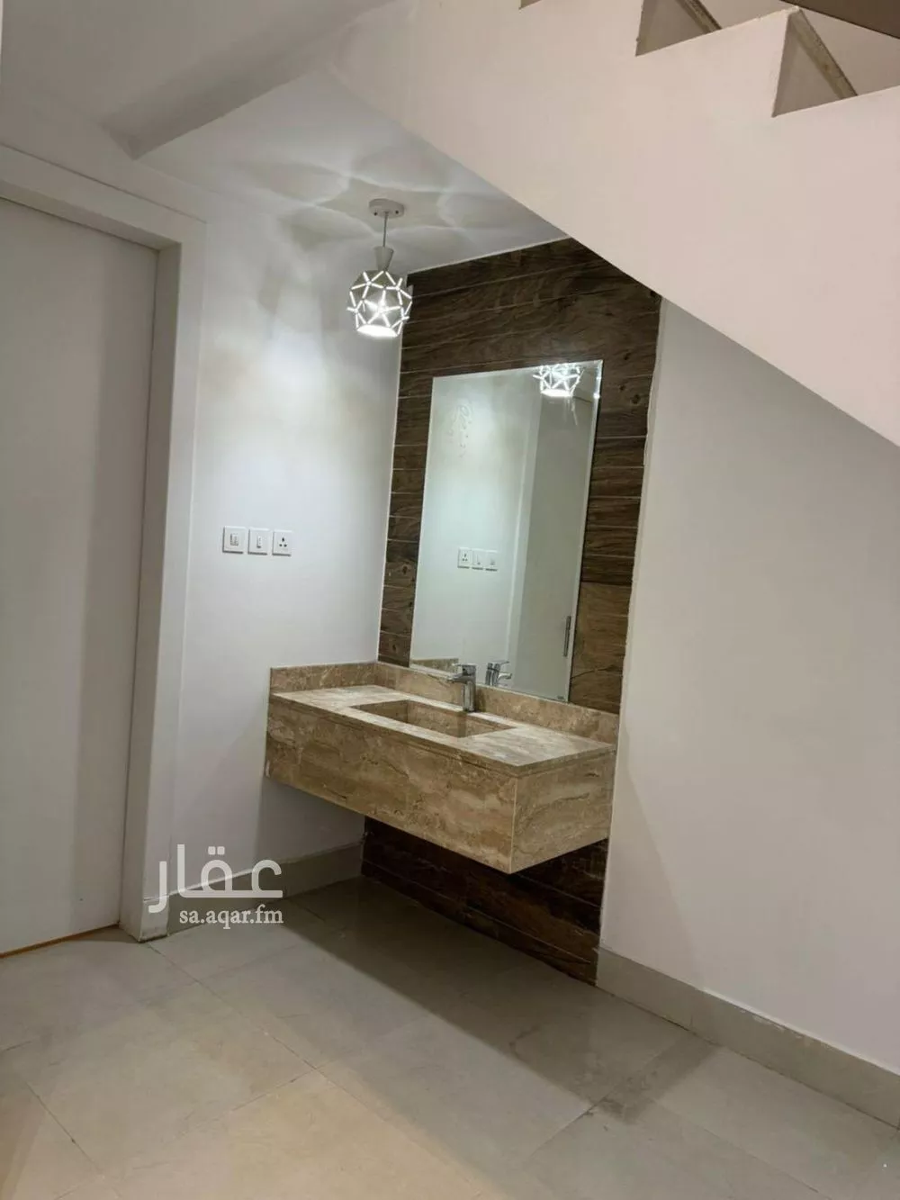 فيلا 4 غرف في العارض 25