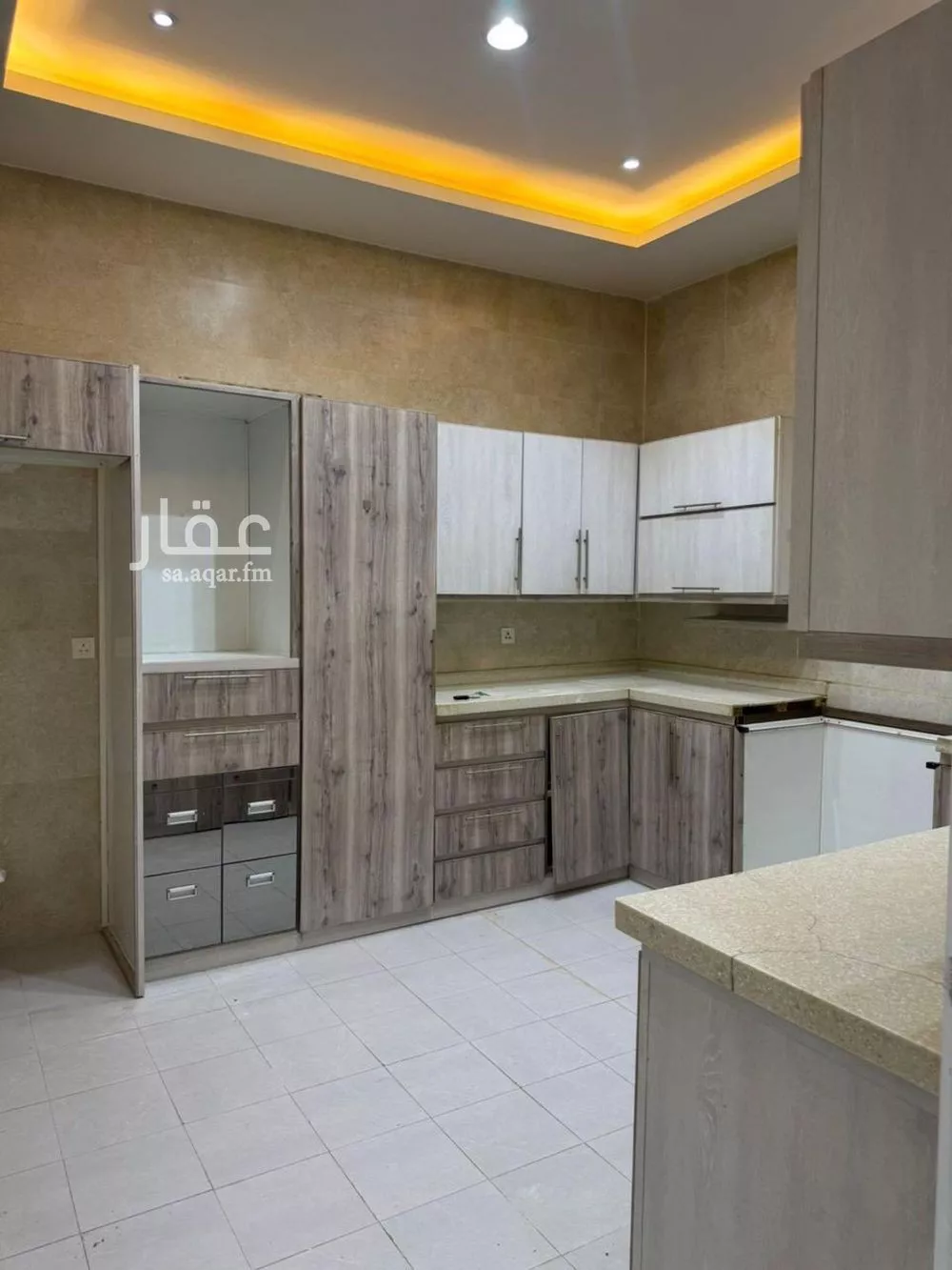 فيلا 4 غرف في العارض 28