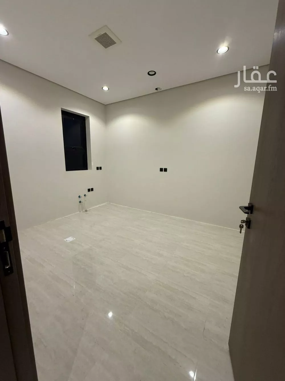 4 bedroom apartment in Dhahrat Namar 12