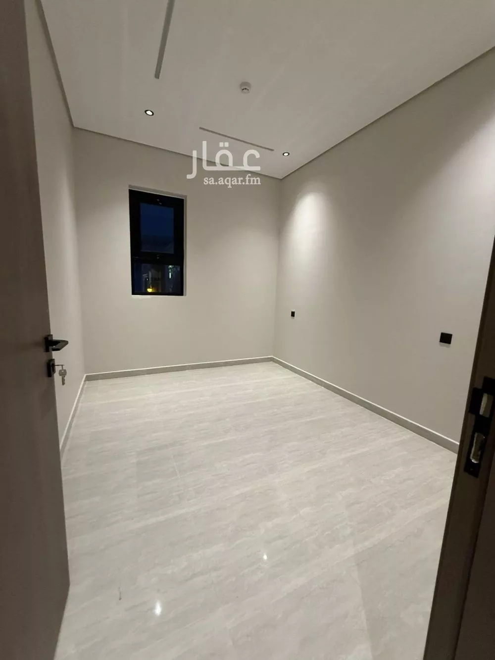 شقة 4 غرف في ظهرة نمار 8