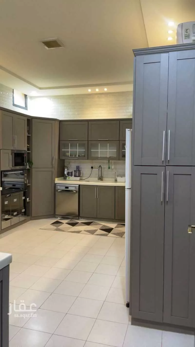 فيلا 7 غرف في القادسية 9