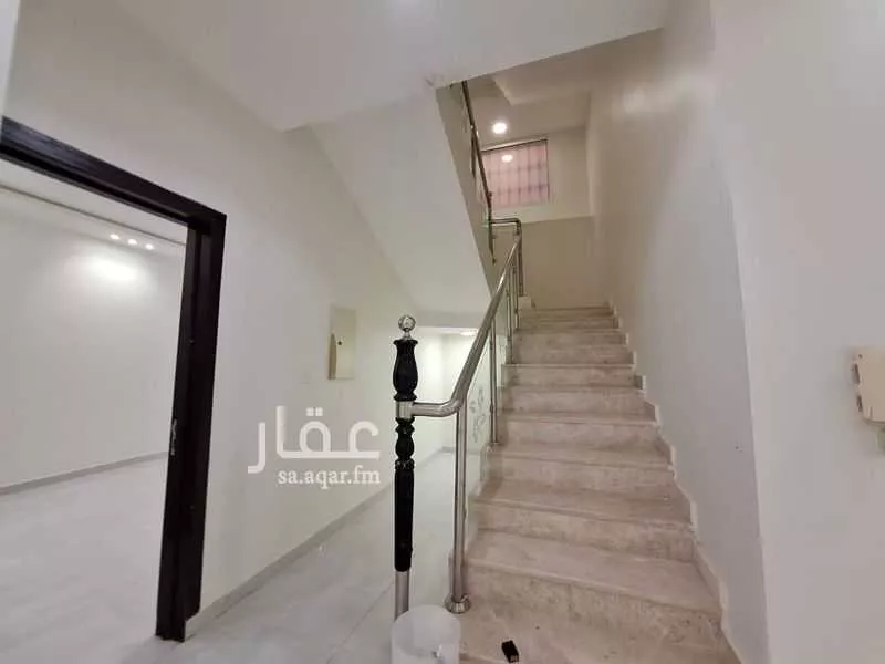 فيلا 8 غرف في الرمال 3