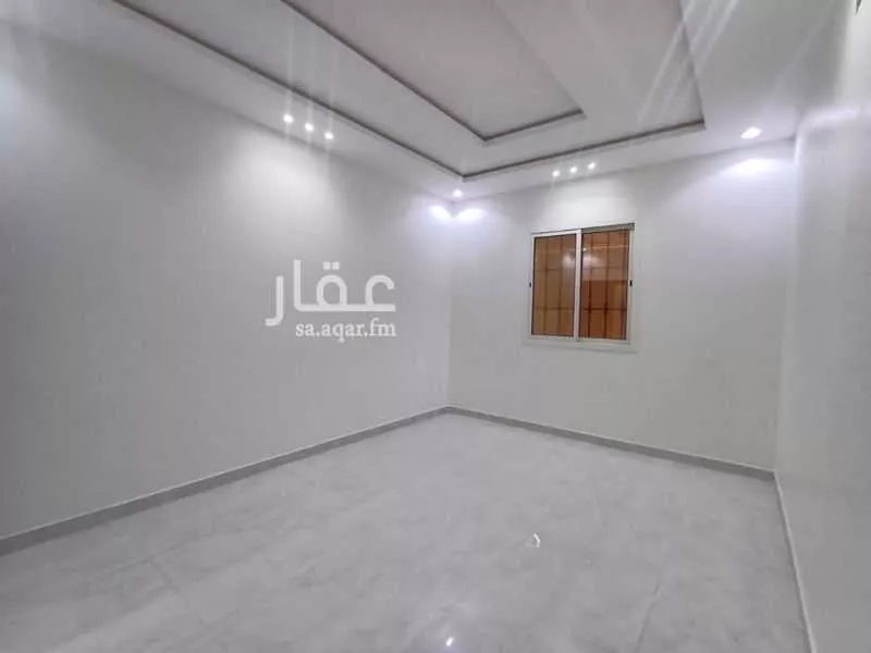 فيلا 8 غرف في الرمال 4