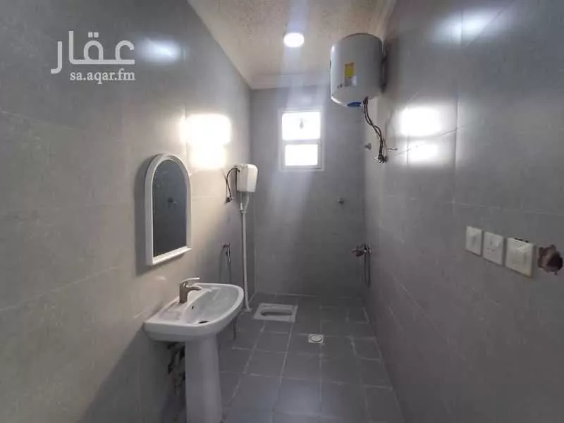 فيلا 8 غرف في الرمال 8