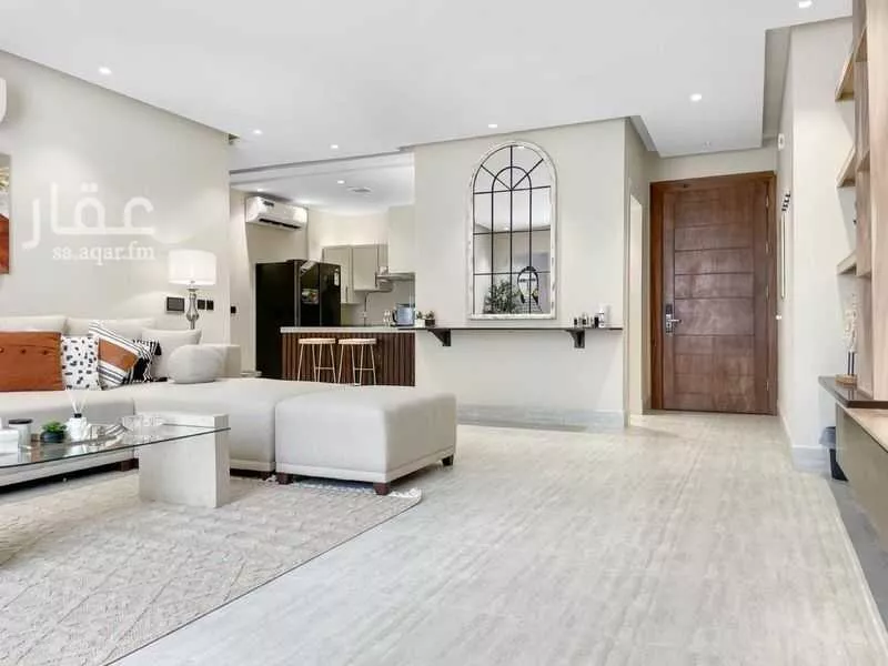 شقة 2 غرف في العقيق 10