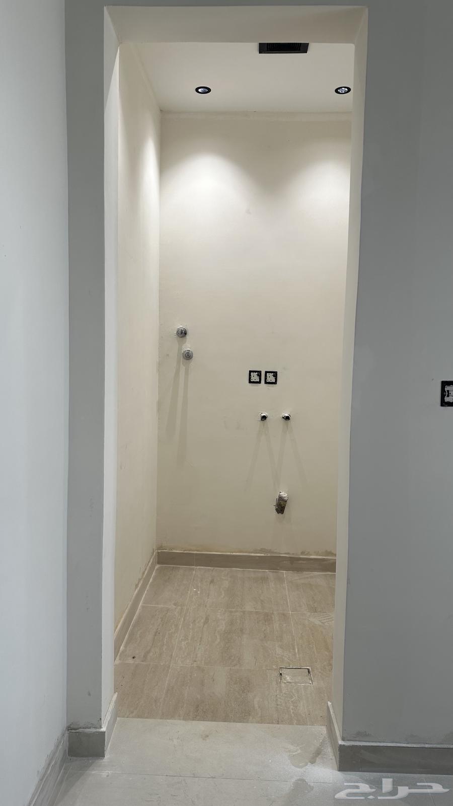 5 bedroom villa in Dahiat King Fahd 18