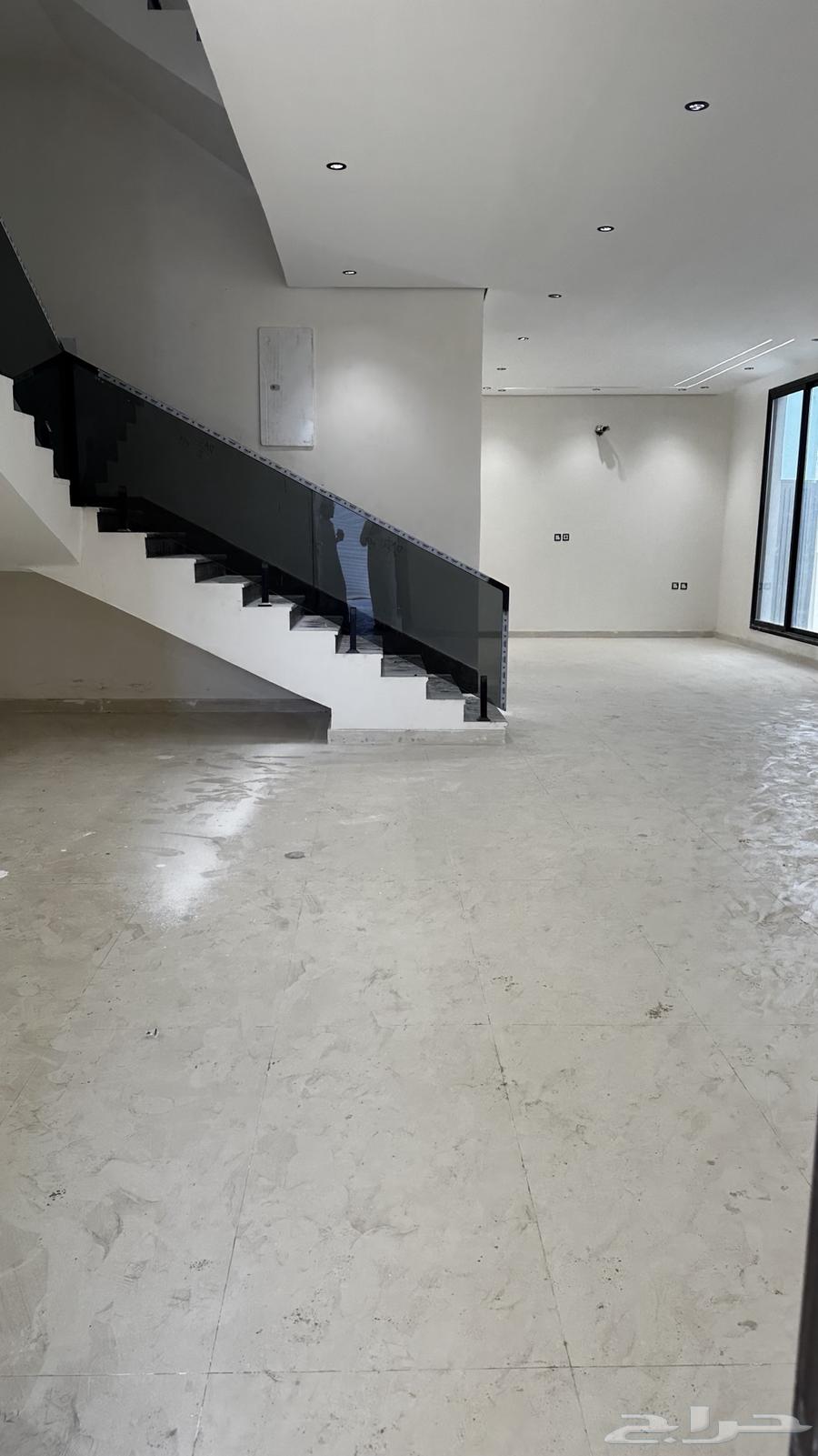 5 bedroom villa in Dahiat King Fahd 3