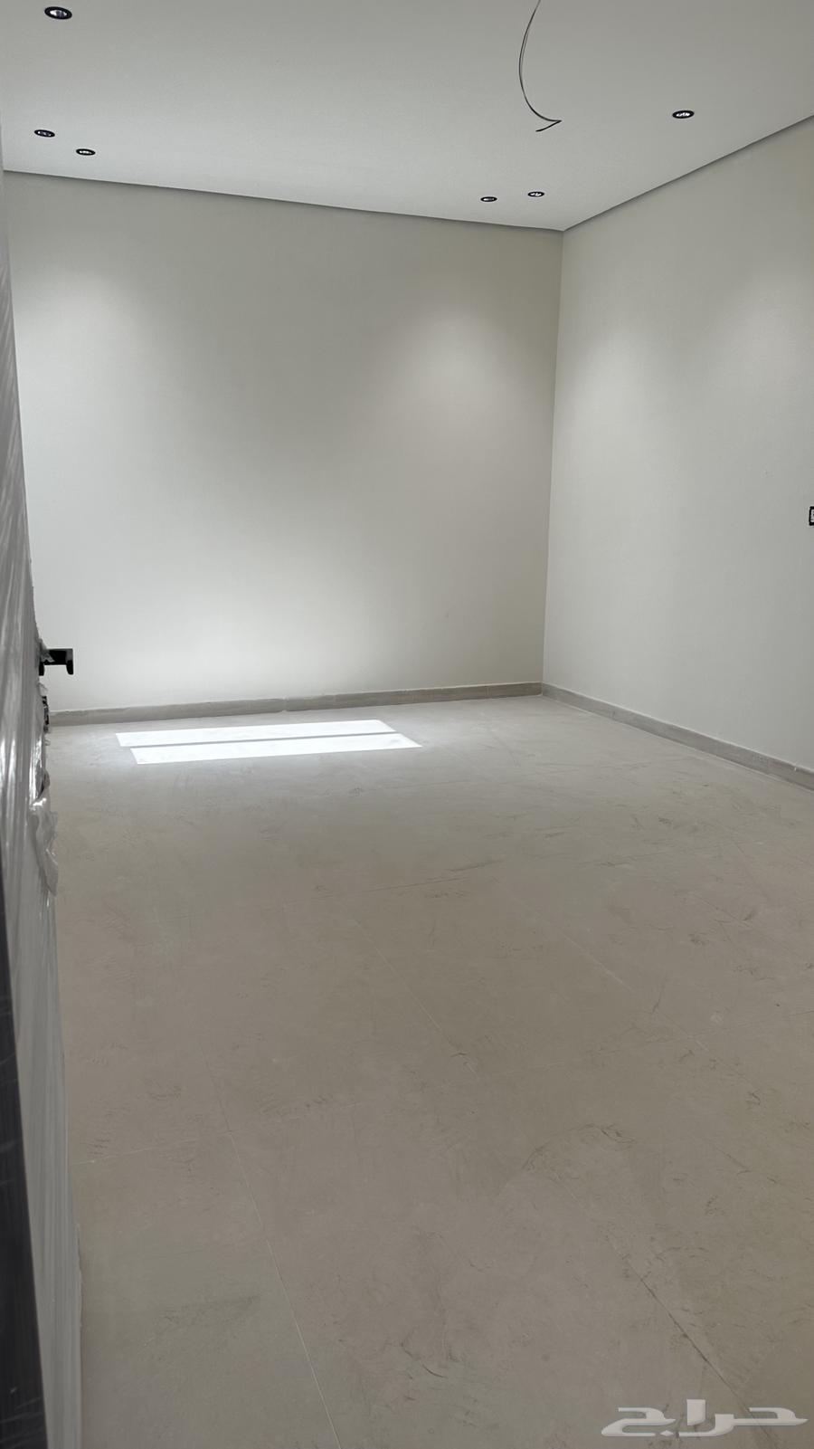 5 bedroom villa in Dahiat King Fahd 23