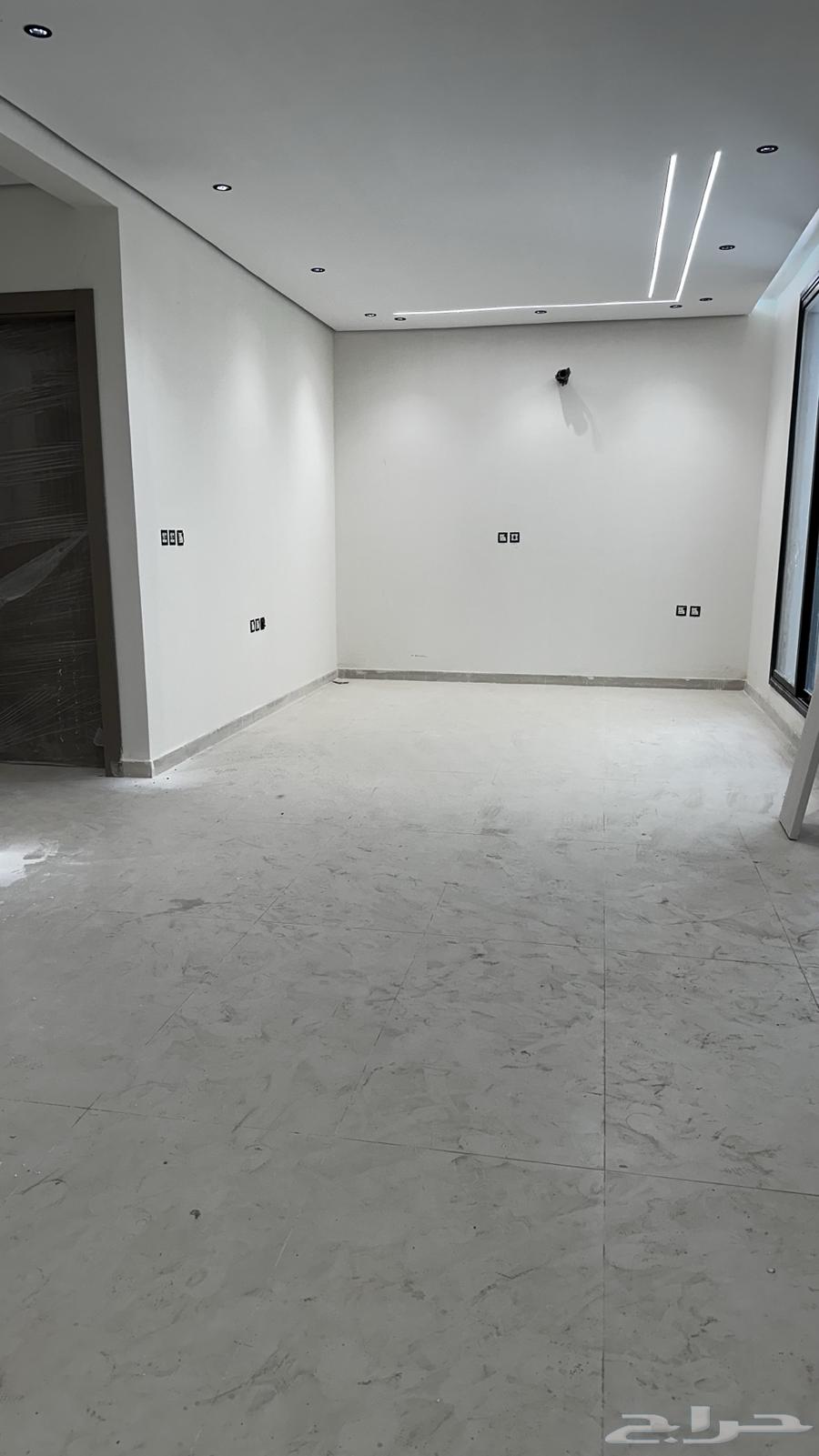 5 bedroom villa in Dahiat King Fahd 8