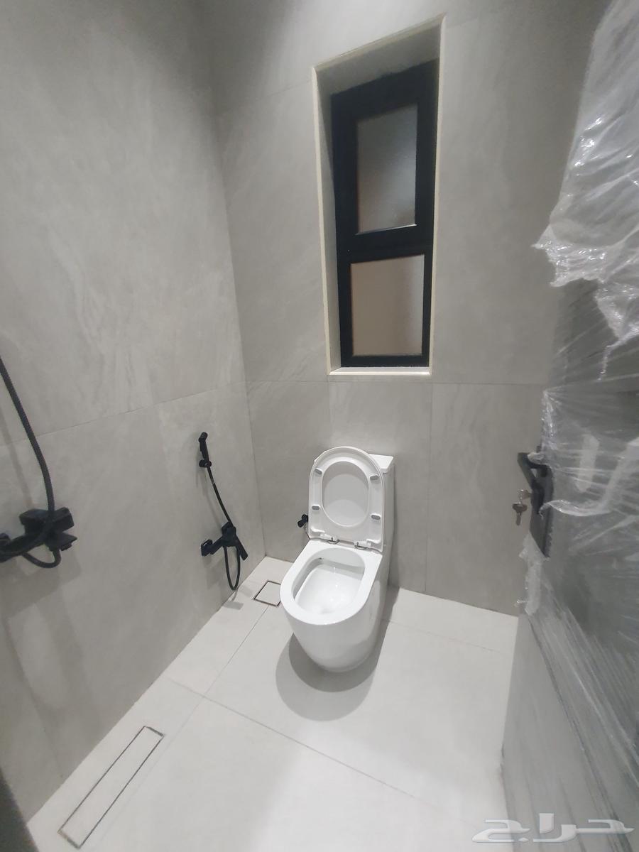 فيلا 9 غرف في احد 27