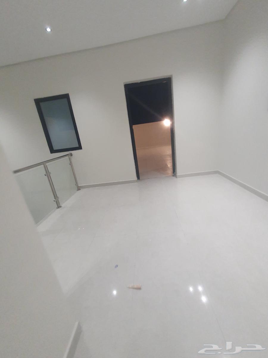 فيلا 9 غرف في احد 9