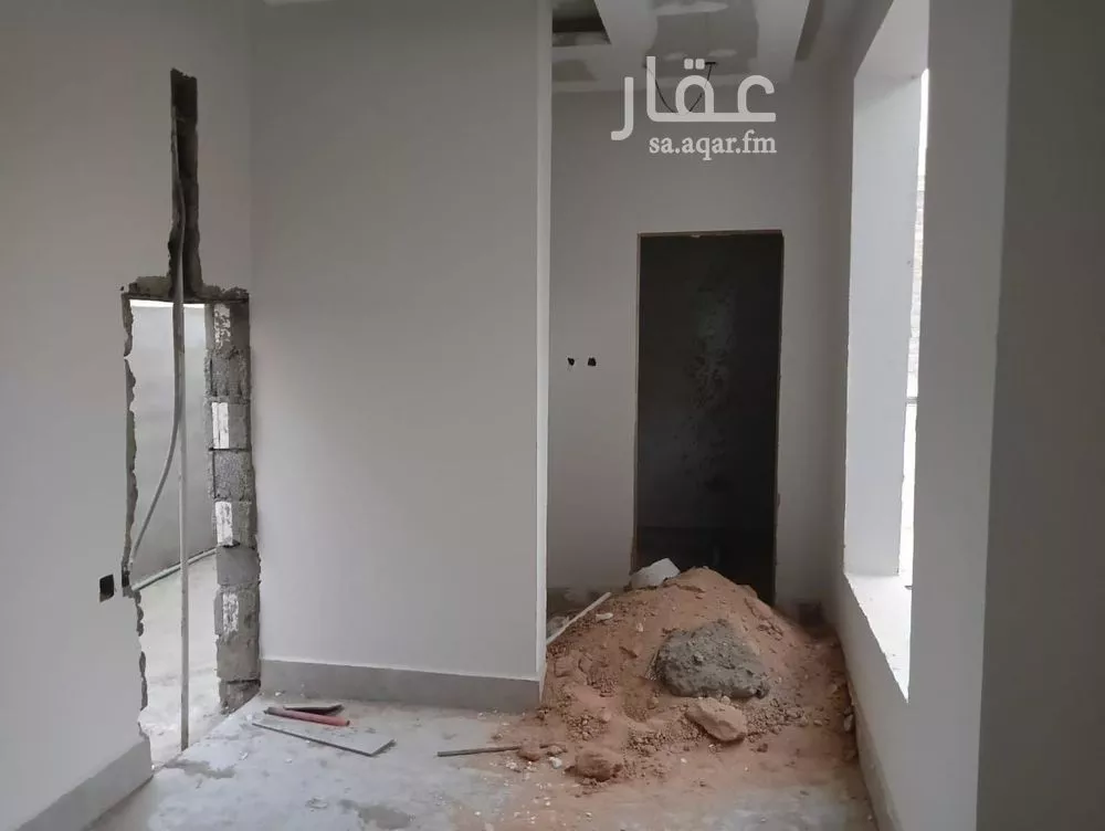 فيلا 4 غرف في ظهرة لبن 6