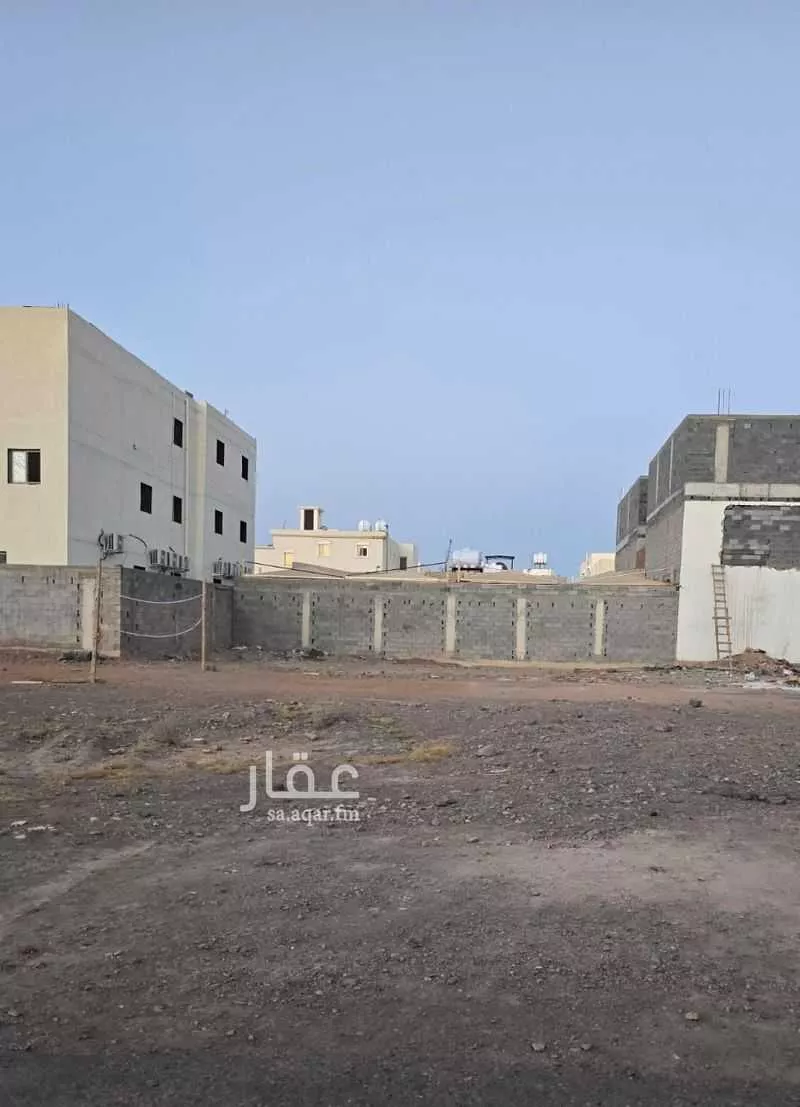 أرض 700 م² في الملك فهد 3