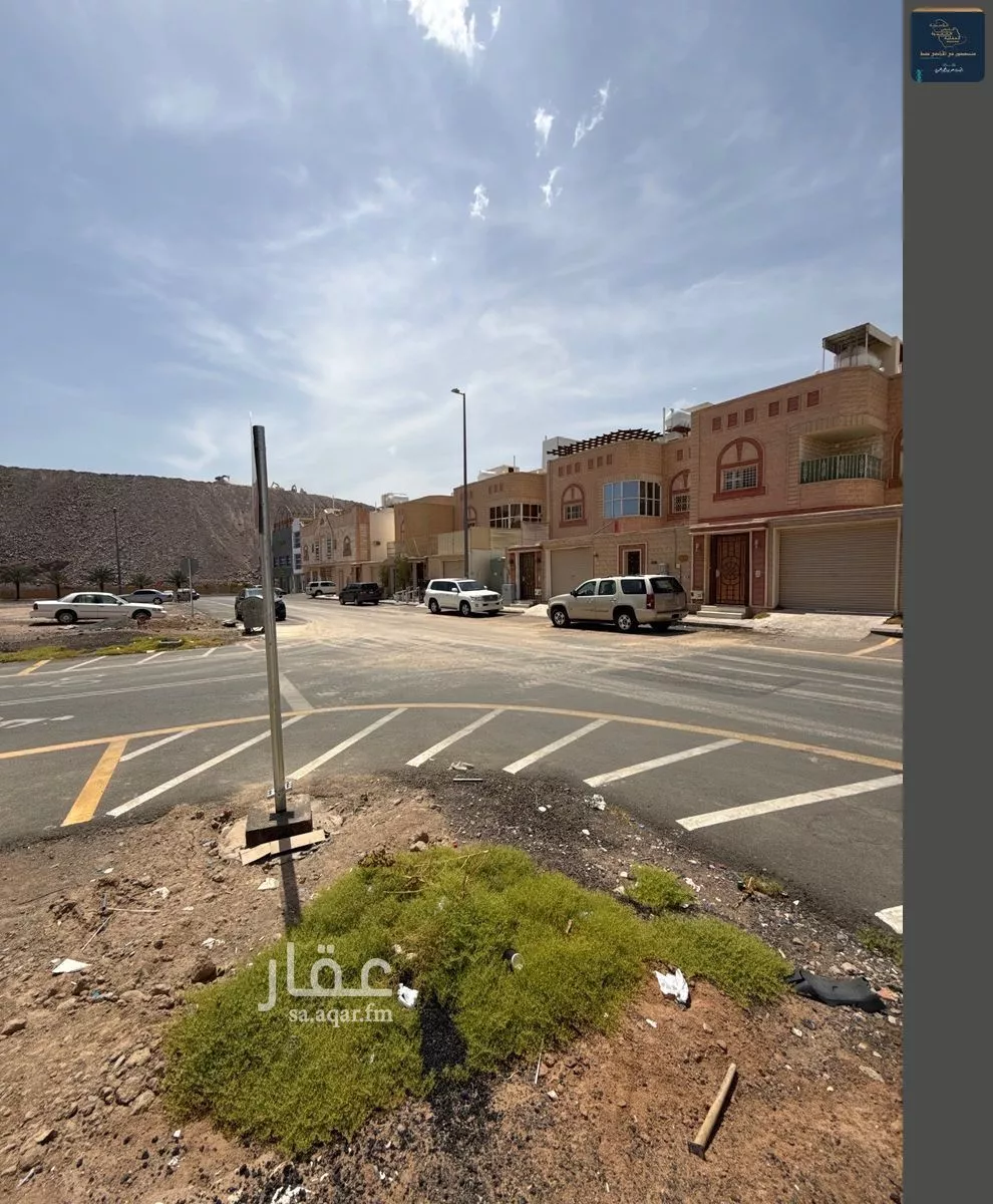 أرض 742 م² في الرانوناء 11