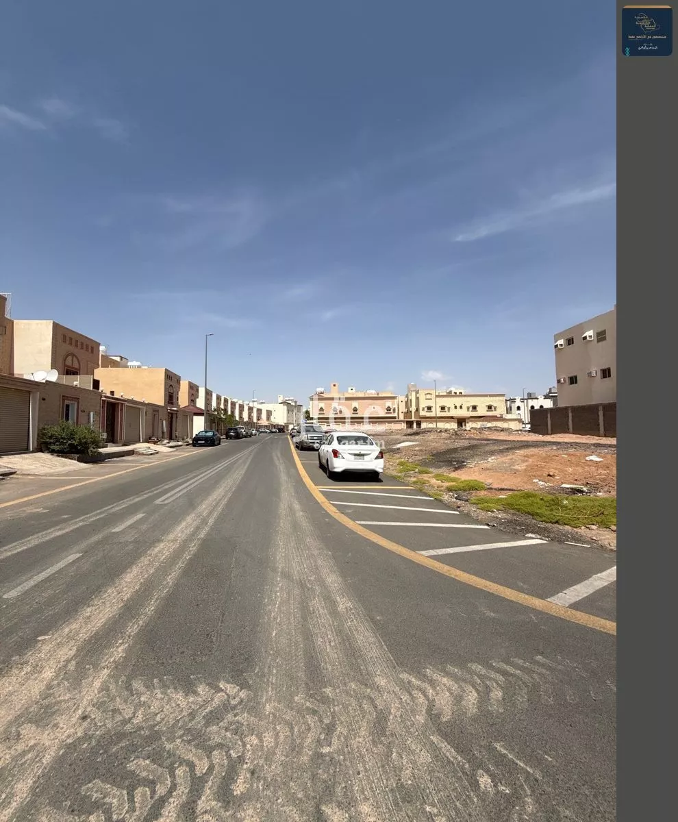 أرض 742 م² في الرانوناء 13