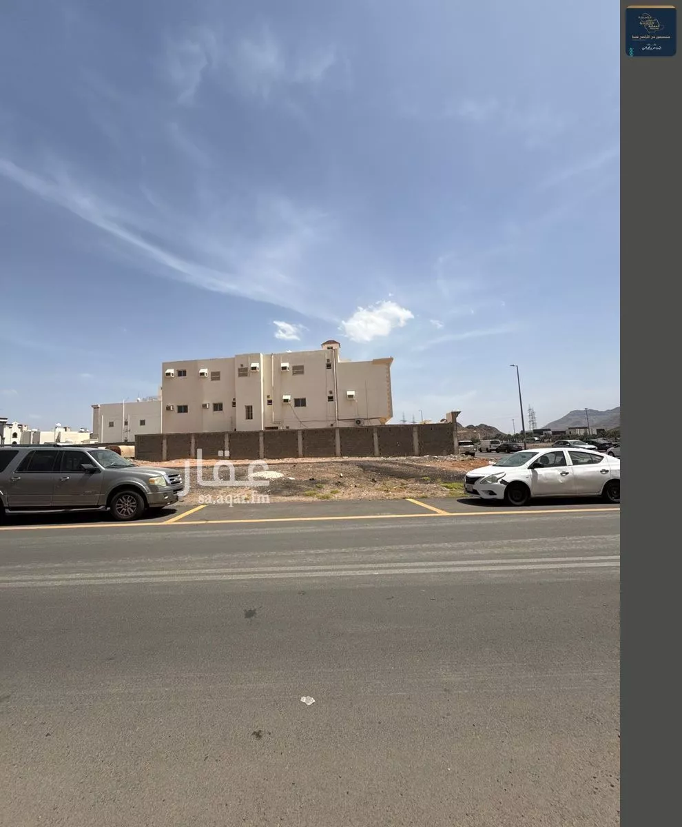 أرض 742 م² في الرانوناء 8