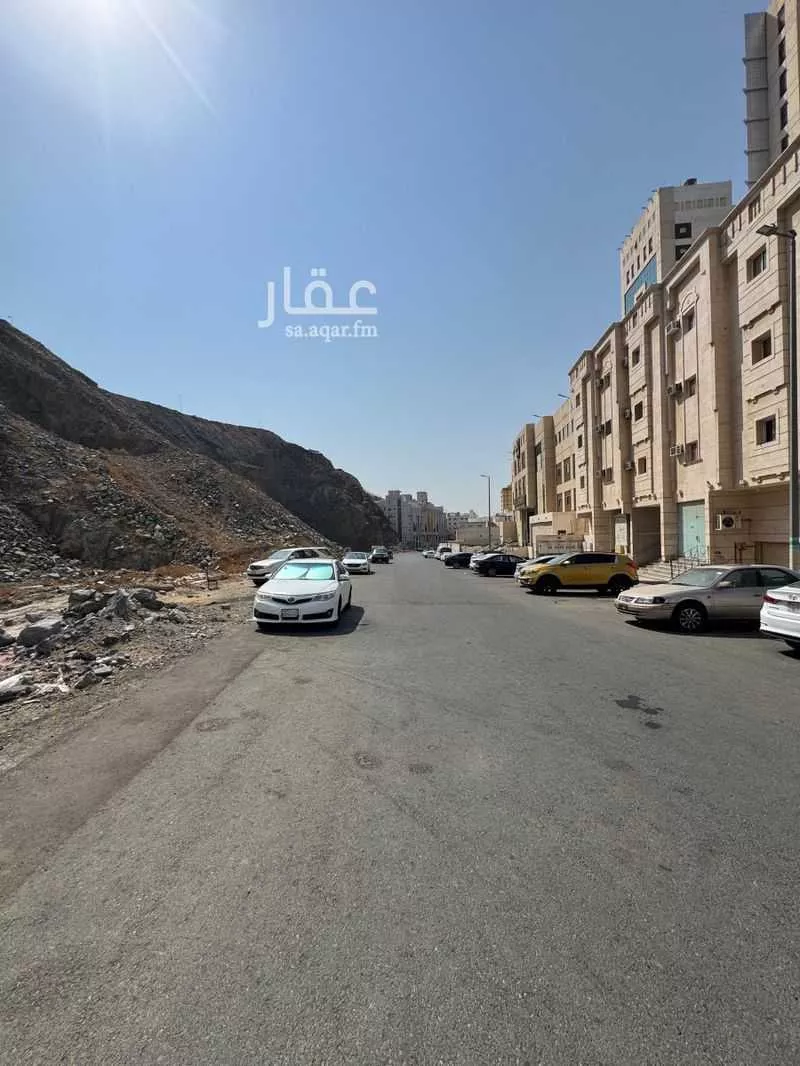 أرض 1323 م² في النزهة 4