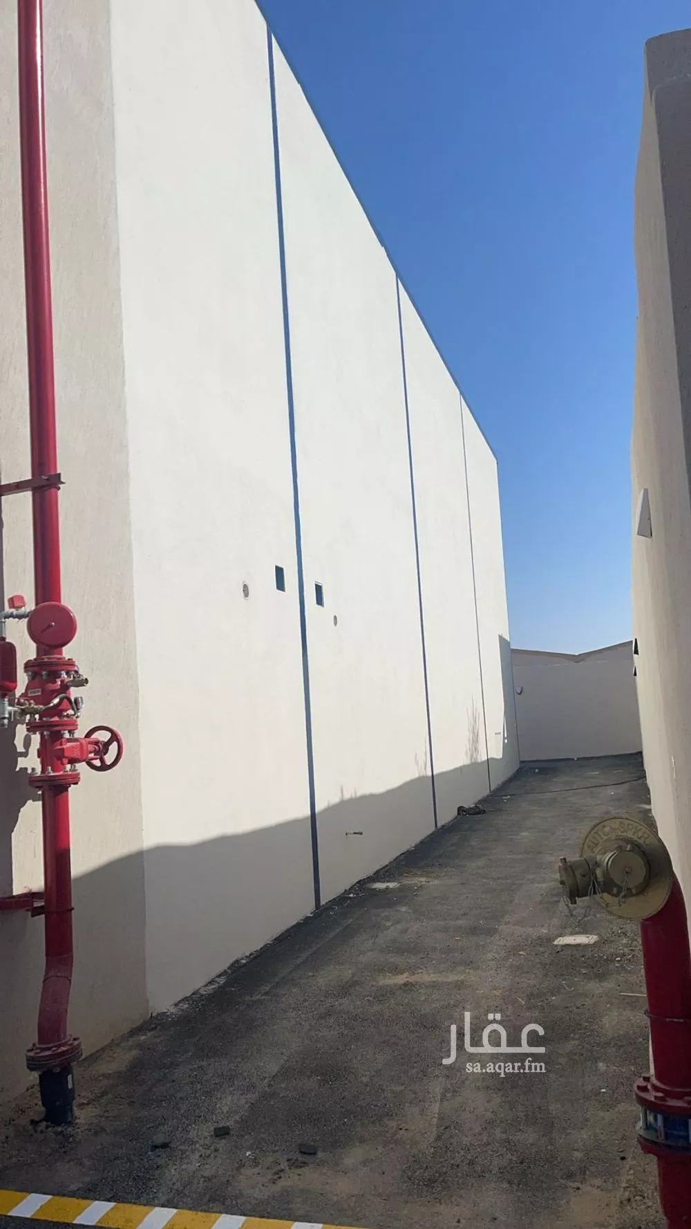 مستودع 750 م² في الغنامية 3