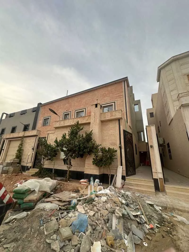 4 bedroom apartment in Al Mahdiyyah, Riyadh 5