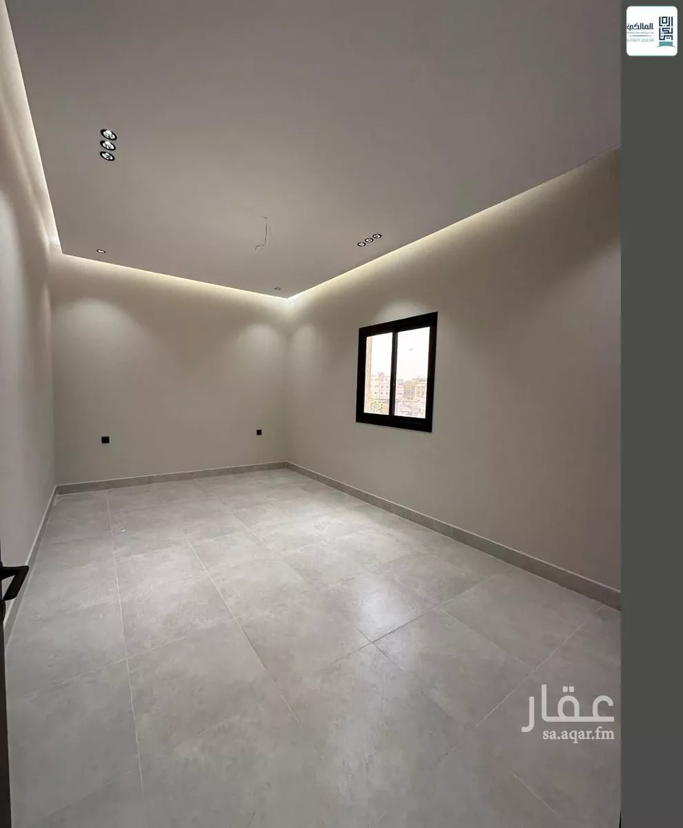 شقة 4 غرف في الروضة 16