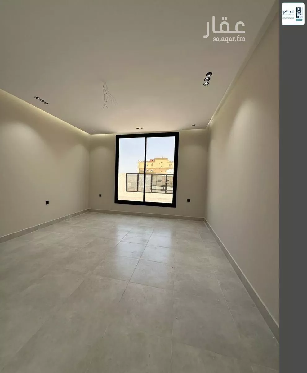 شقة 4 غرف في الروضة 5