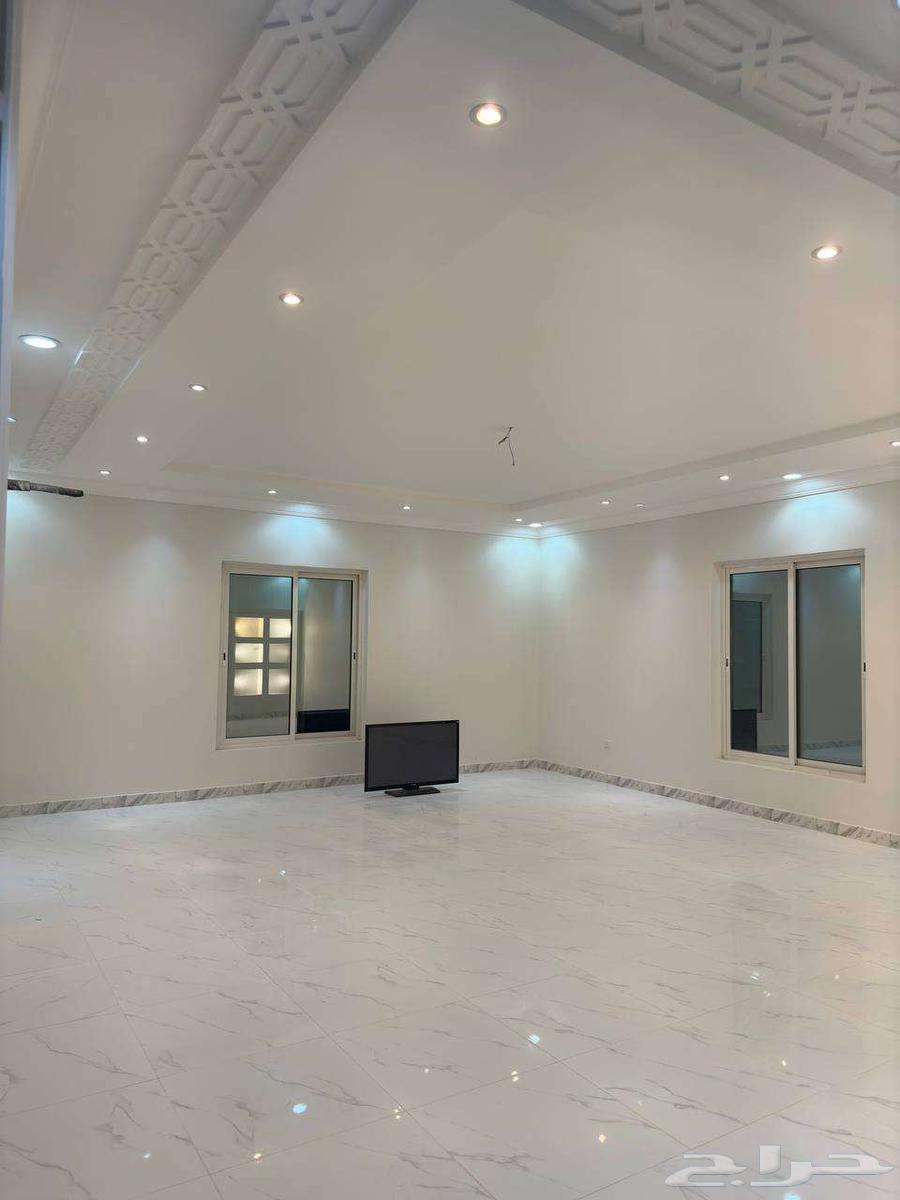 فيلا 7 غرف في العوالي 48