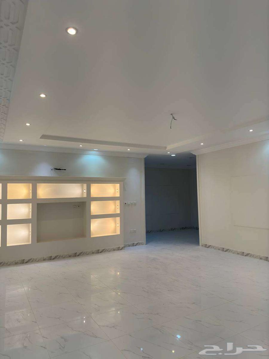 فيلا 7 غرف في العوالي 50