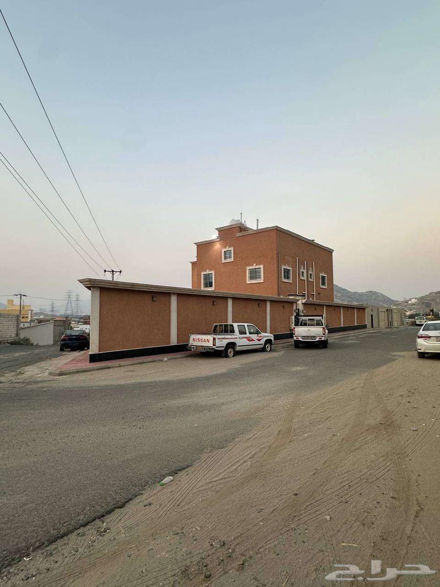 فيلا 7 غرف في العوالي 7