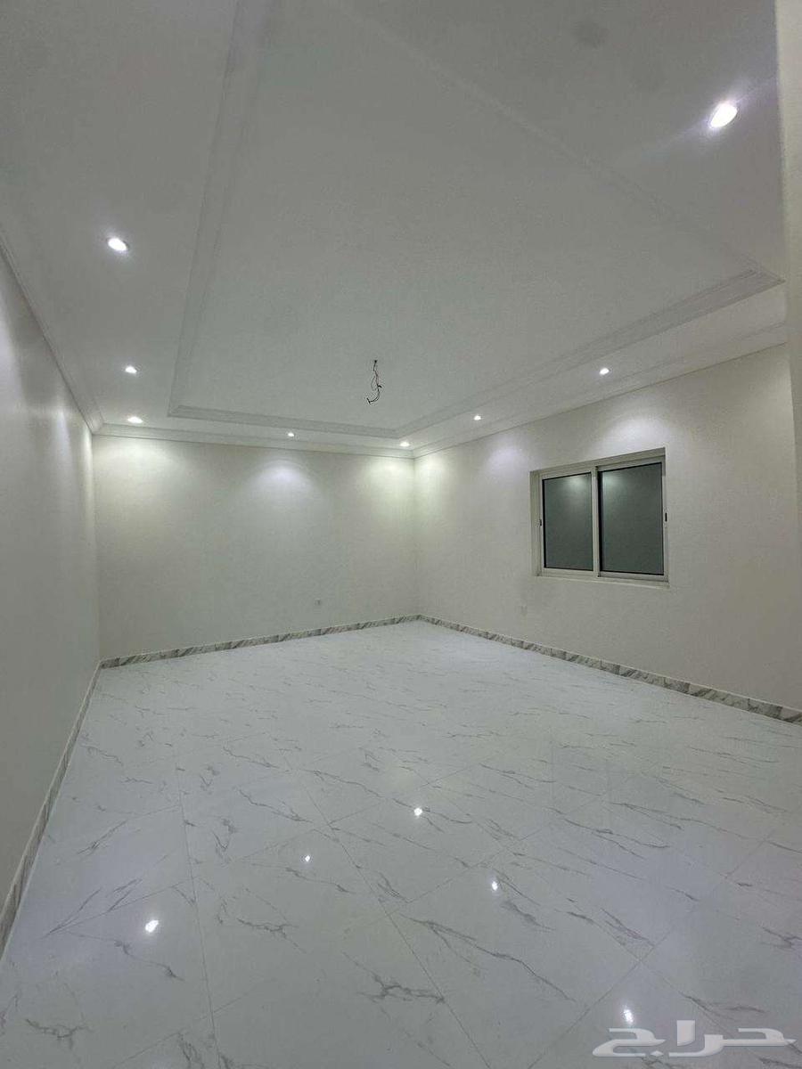 فيلا 7 غرف في العوالي 68