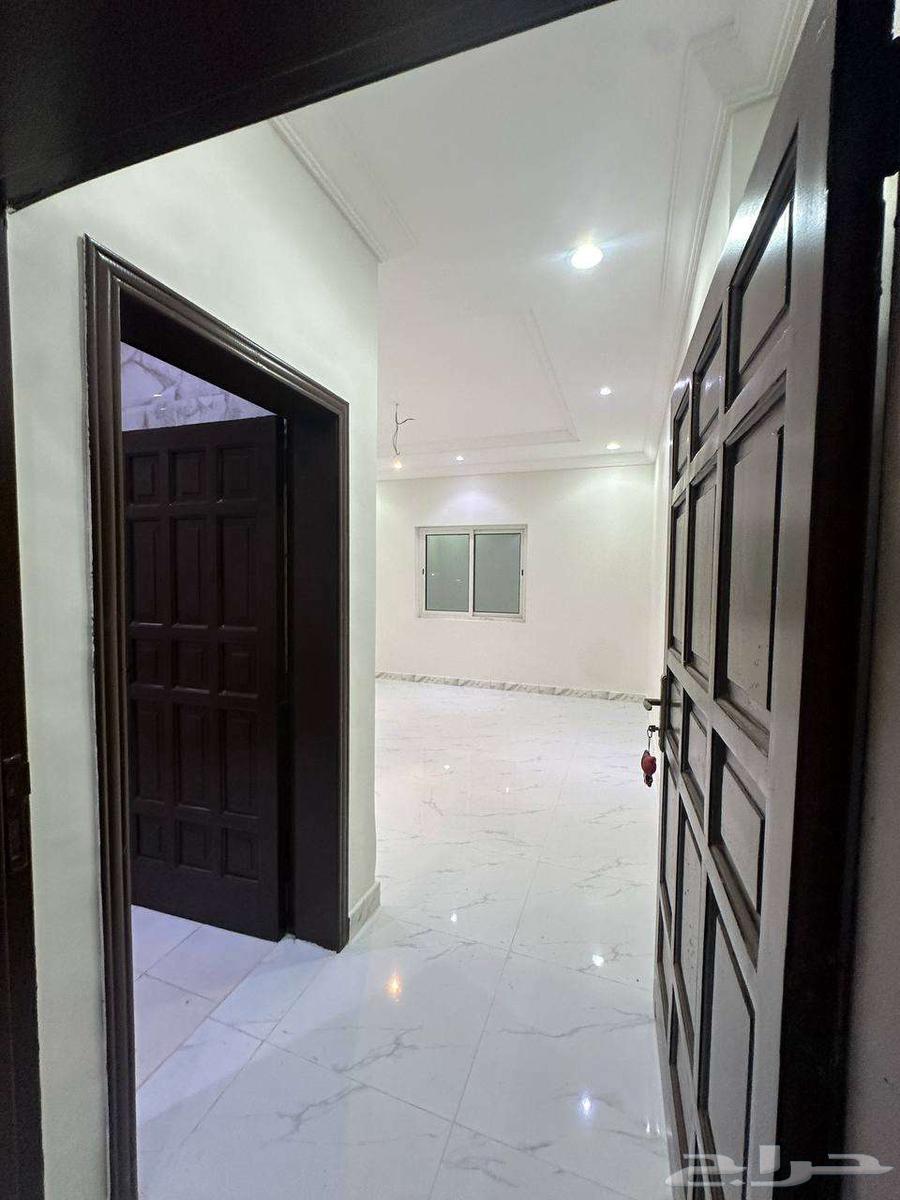 فيلا 7 غرف في العوالي 72