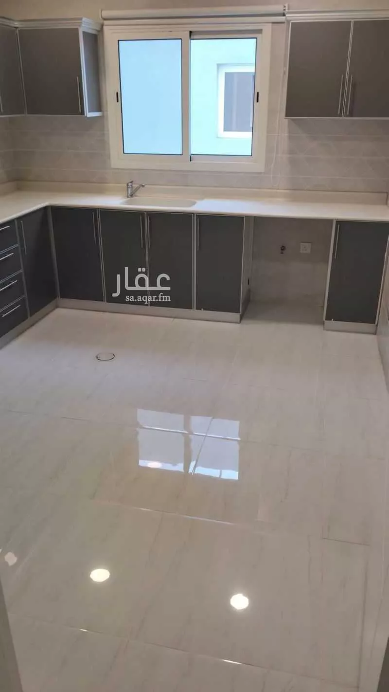 عمارة 600 م² في هجر 9