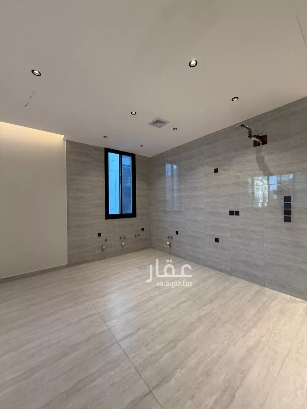 4 bedroom apartment in Al Rawdah 8