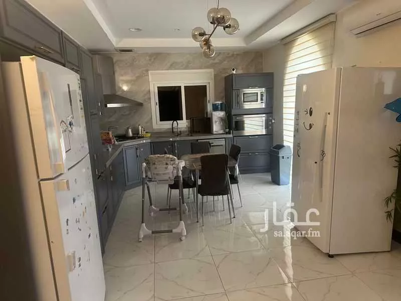 فيلا 13 غرف في الروضة 13