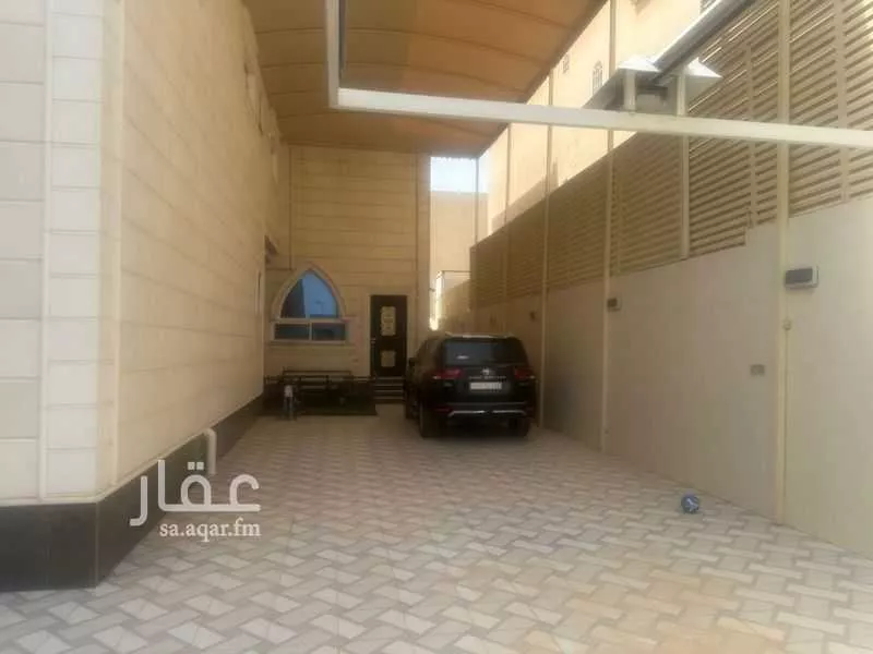 فيلا 13 غرف في الروضة 3