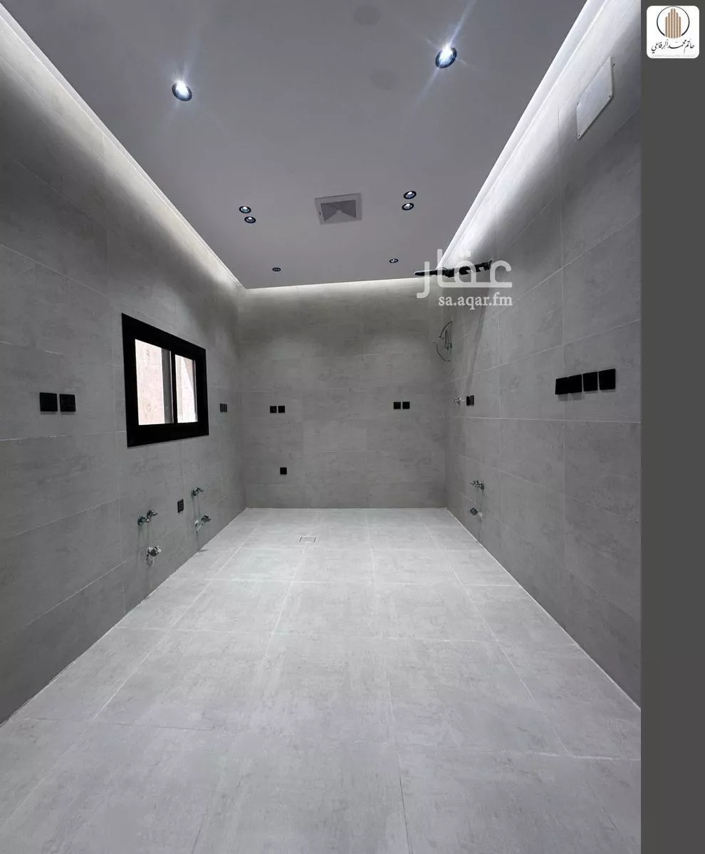 شقة 4 غرف في النعيم 5