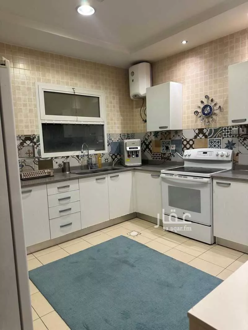 شقة 3 غرف في المغرزات 21