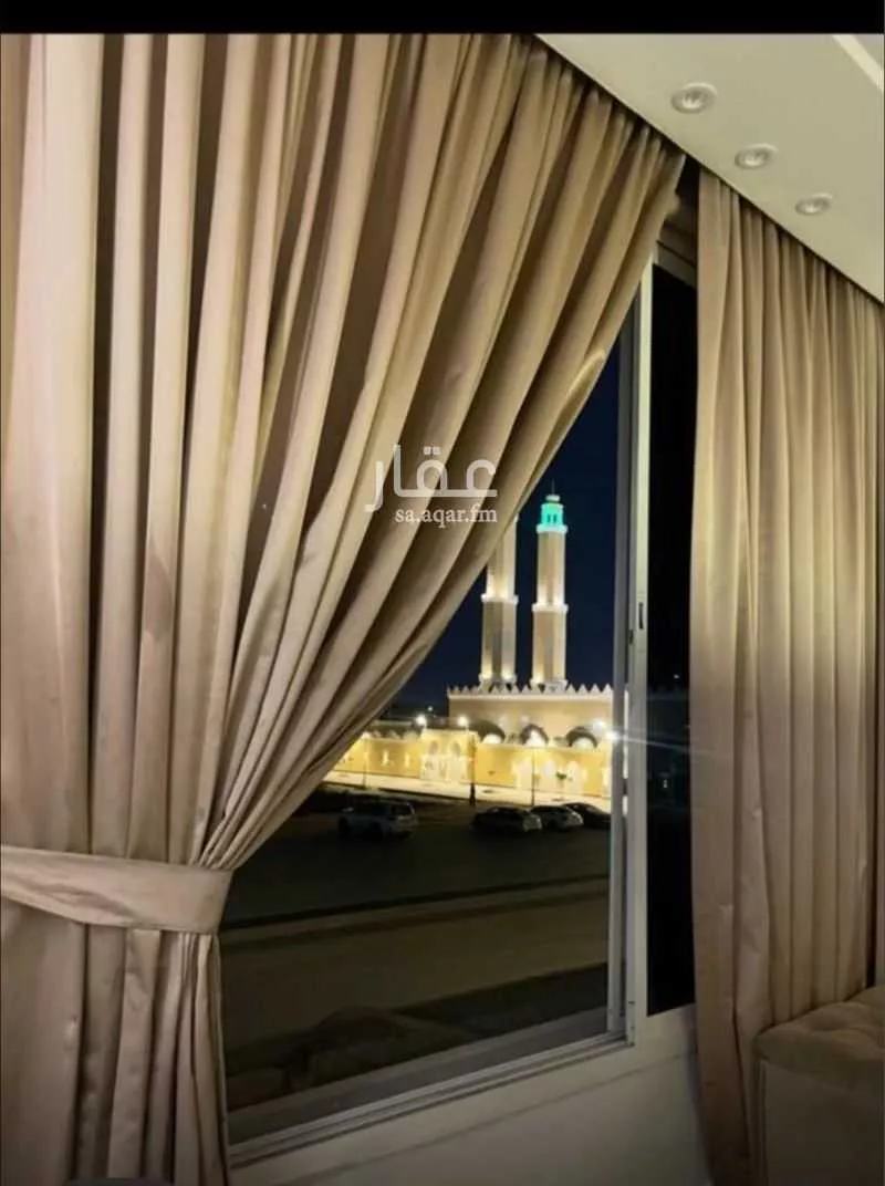 فيلا 9 غرف في الرمال 2