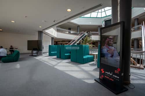 مكتب 10829 م² في الروضة 2