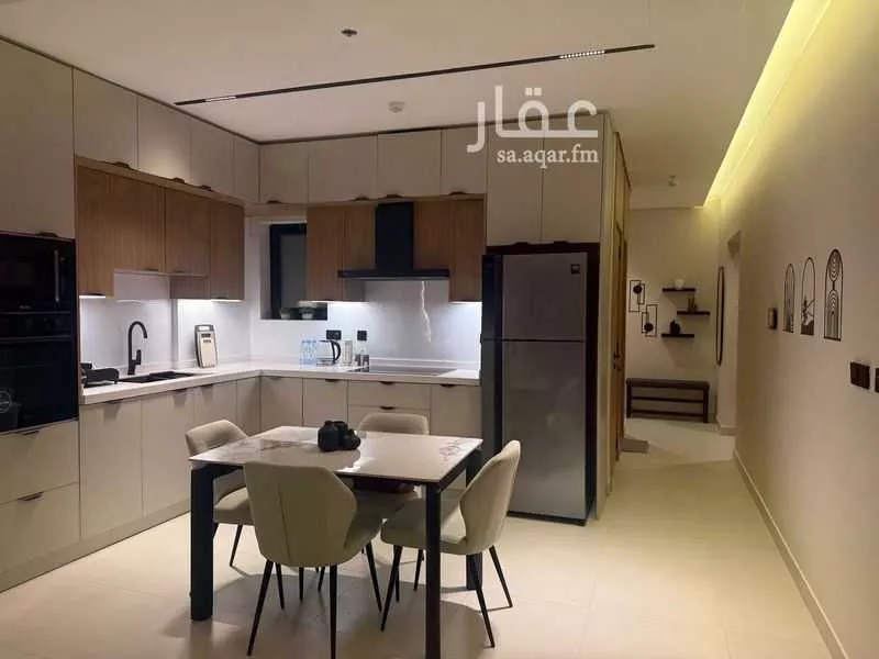 شقة 3 غرف في الحمرا 5