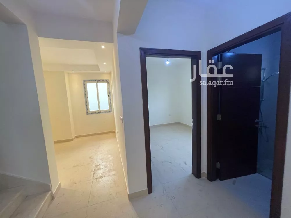 5 bedroom villa in Al Shiraa 11